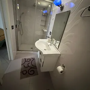  Apartamento Casa Trinita Italia