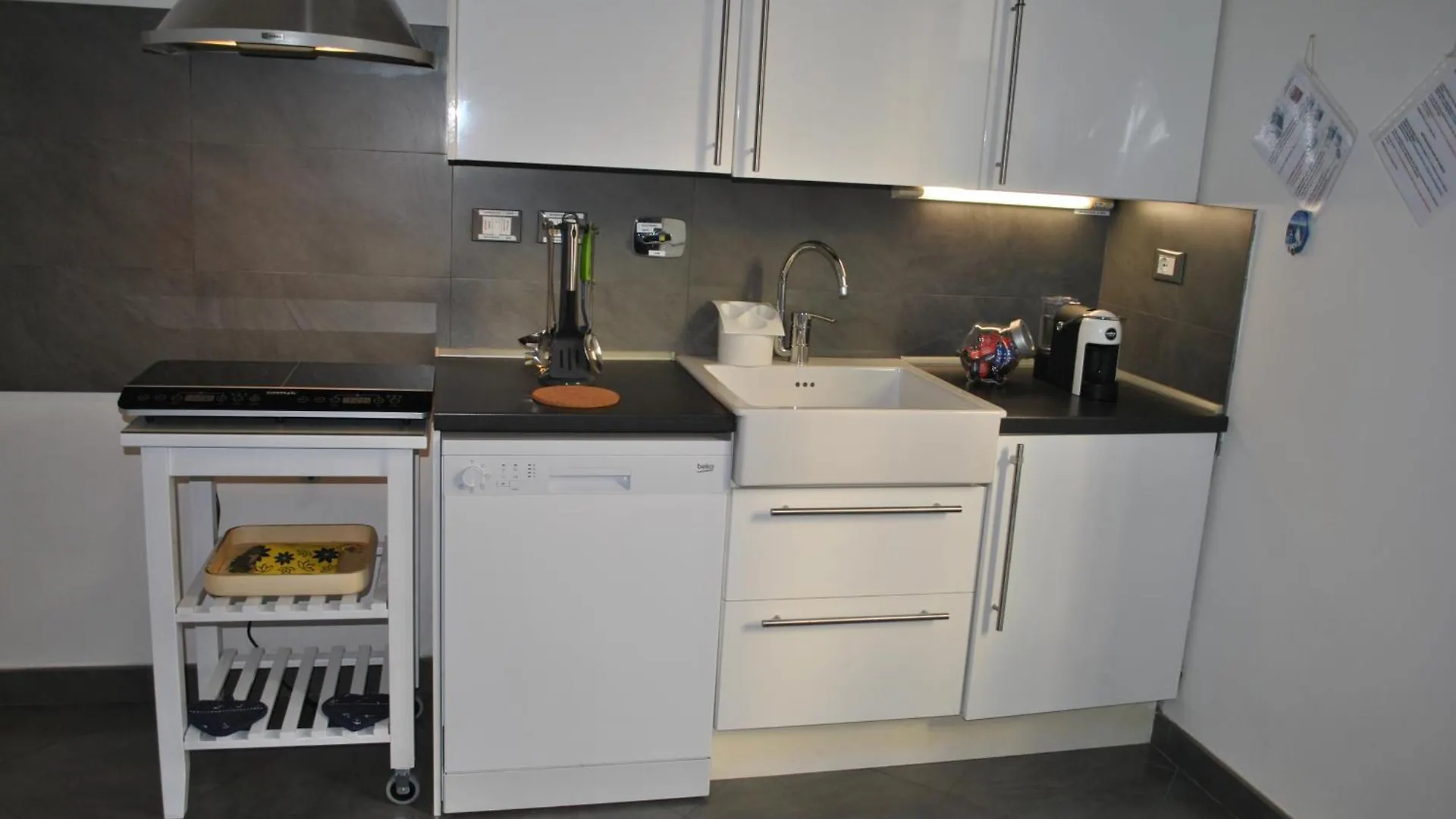 Waterfront Apartment لا سبيتسْيا